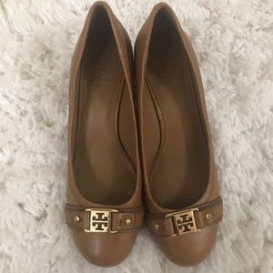 Tory Burch pumps
